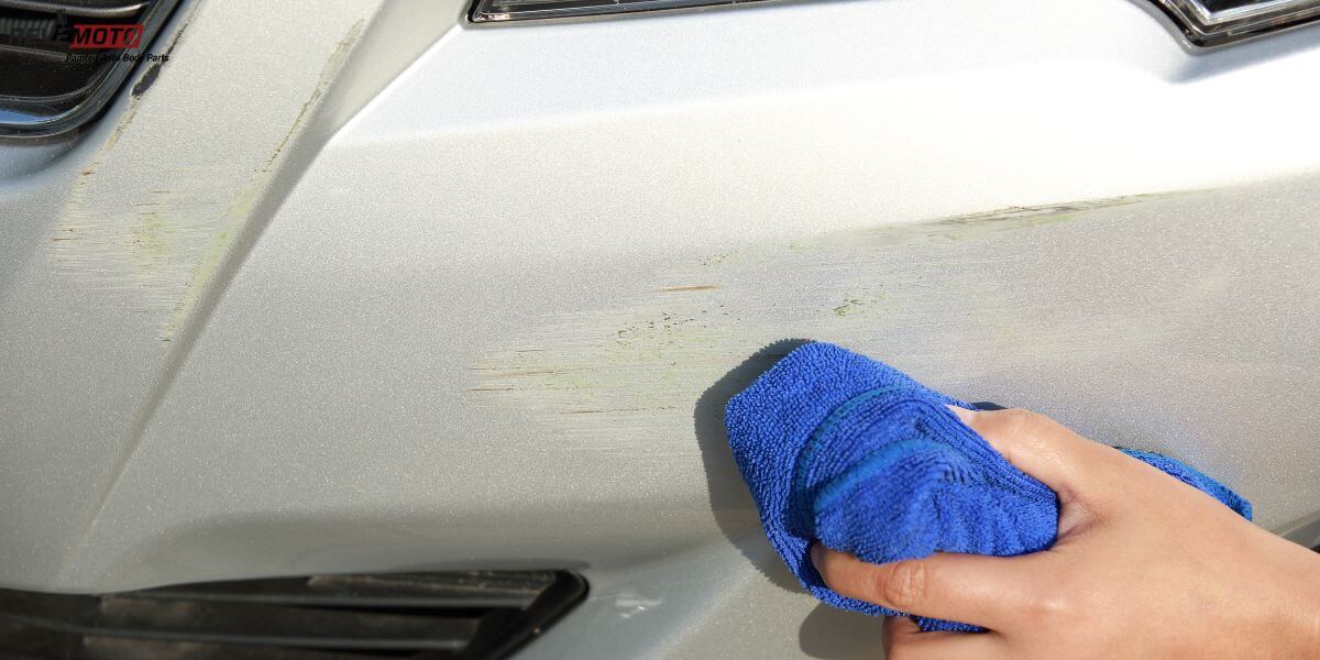 How to repair a bumper scratch