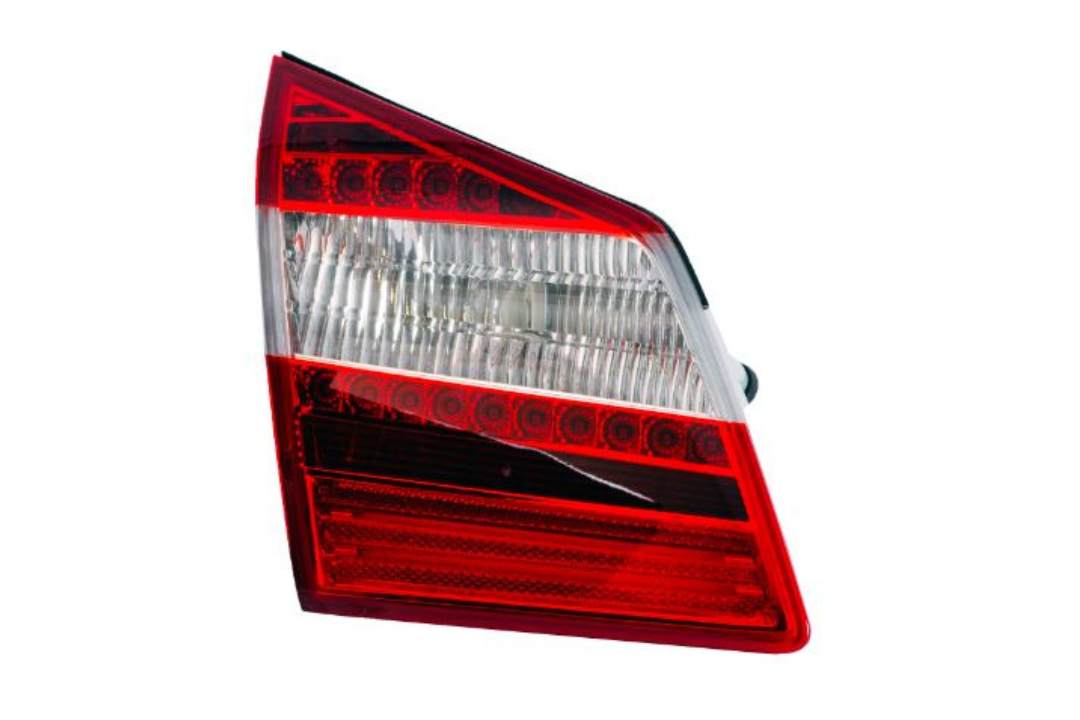 2012-2014 Hyundai Genesis Tail Light Assembly 924033M250 ReveMoto Auto Parts Replacement 