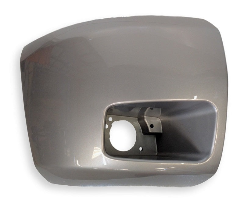 2007 Chevrolet Silverado Front Bumper End 1500 Passenger Side With Foglight Painted Switchblade Silver Pearl (WA636R)