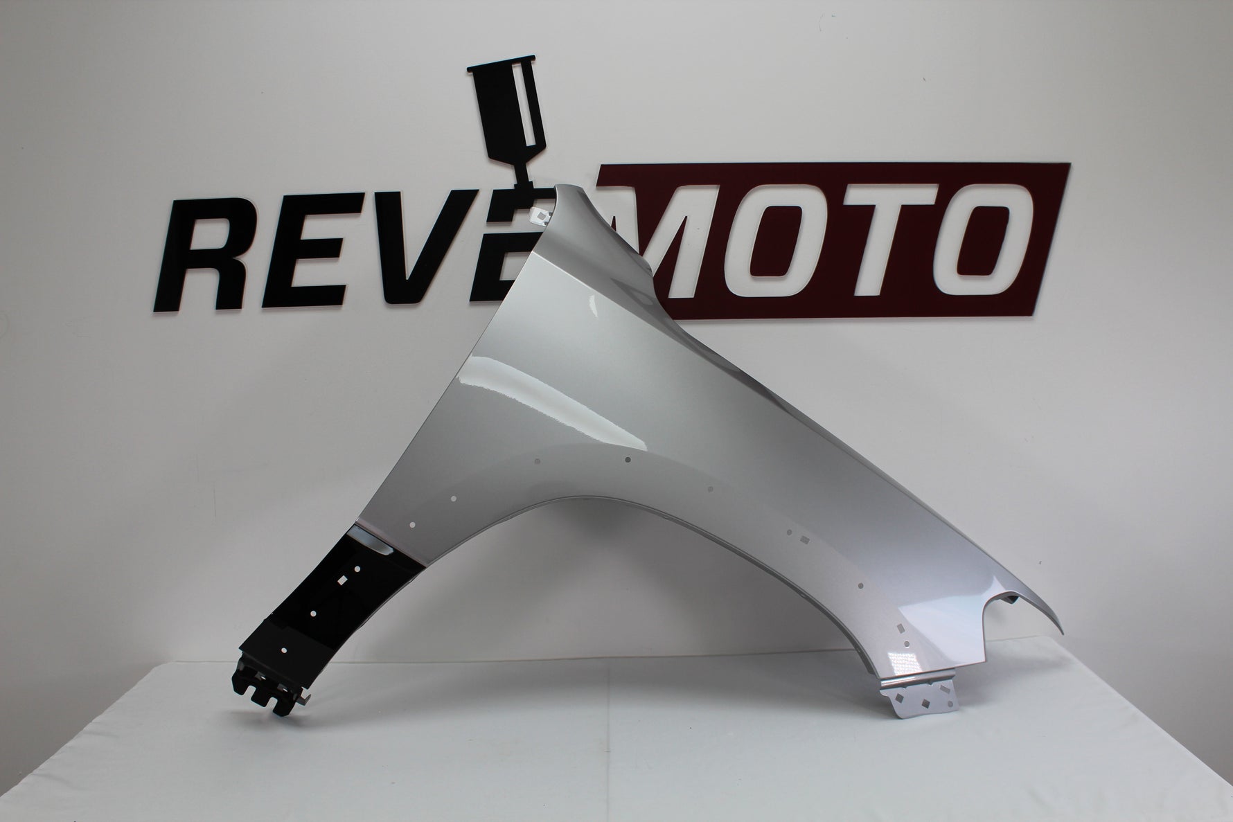 2019 - 2025 Dodge Ram 1500 Aftermarket Passenger Side Fender With Flare Holes Painted Billet Metallic (PSC) _ 2019-2022 Two-Tone Diamond Black Crystal Pearl (PXJ)