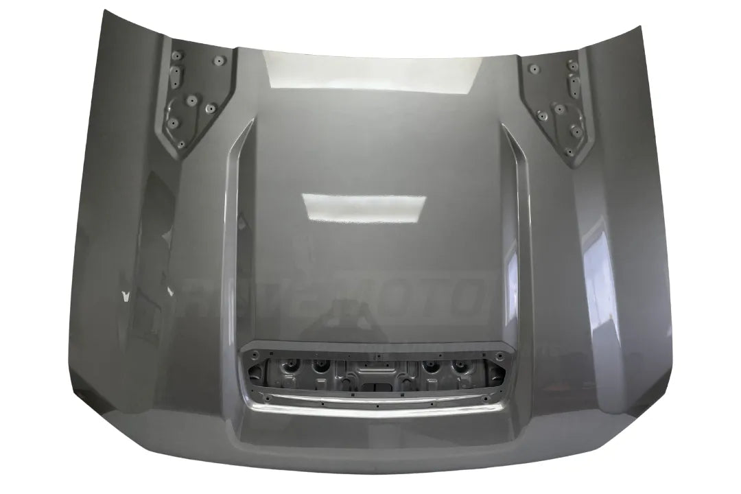 2020-2025 Chevrolet Silverado Hood Painted (2500 HD) Sterling Silver Metallic 130H 84830121 Replaced by: 85635401 ReveMoto Painted Auto Body Parts