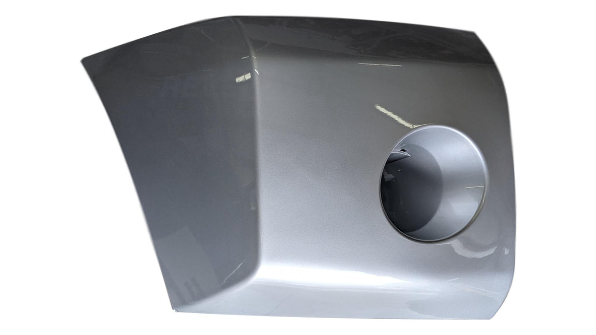 2004-2007 Nissan Titan Front End Cap Painted Radiant Silver Metallic/Silver Mist Metallic (K12) 620247S220 NI1005147 (Right, Passenger-Side)