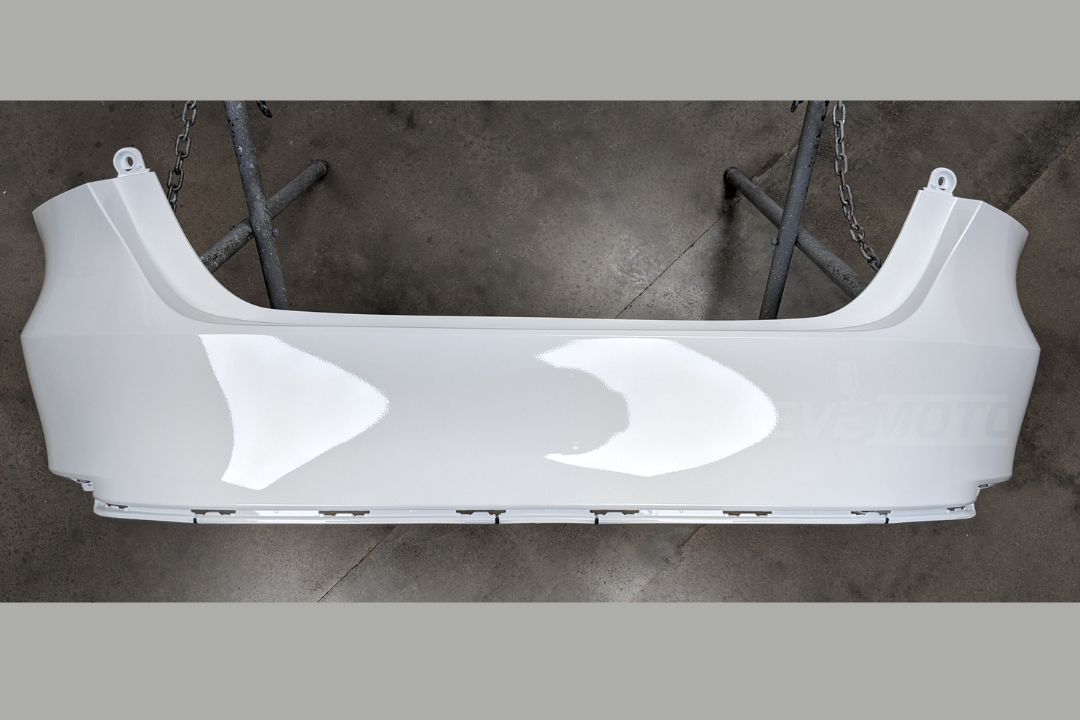 10649 Painted Rear Bumper Cover for 2018-2024 Toyota Camry Super White 2 (040) 521590X913 ReveMoto Painted Auto Parts Replacement