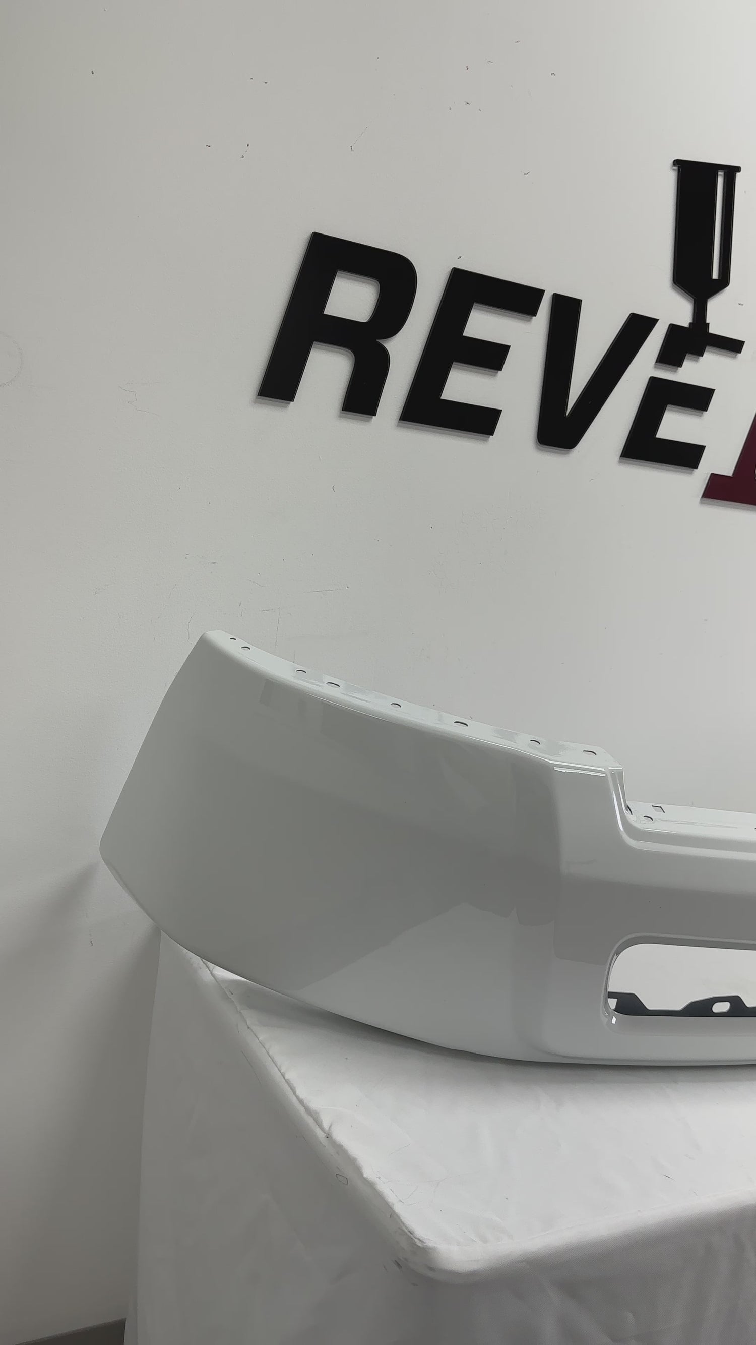 2010-2018 Dodge Ram : Front Bumper Painted (2500/3500 | WITH: Park Assist Holes)