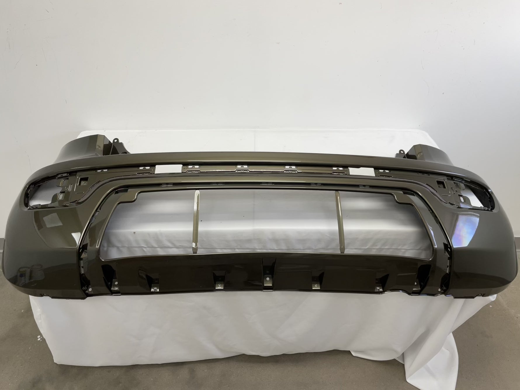 25580 - 2012-2013 Kia Soul Rear Bumper Painted Moss Metallic BD5  866112K500 KI1100165