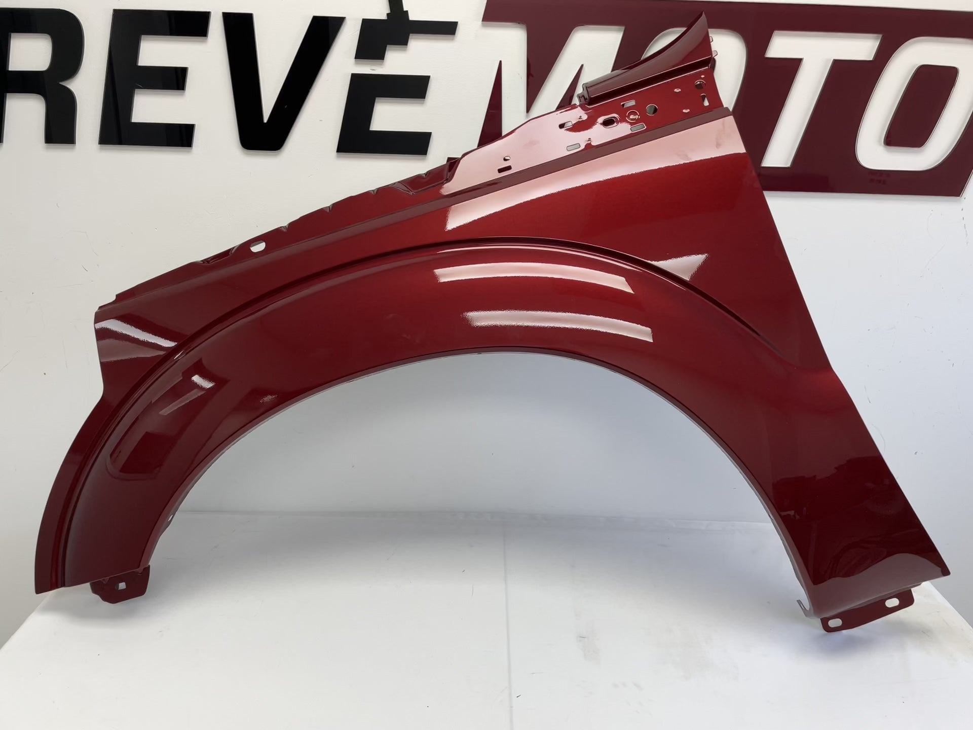 25654 - 2011-2016 Ford F250 Fender Painted Left, Driver-Side WITHOUT Molding Holes  Ruby Red Metallic (RR) BC3Z16006A FO1240284