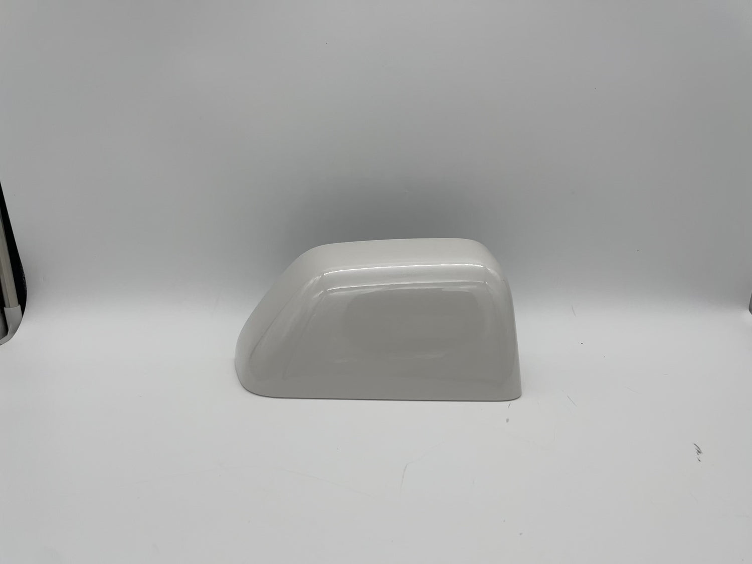 25717 - 2017-2022 Ford F350 Mirror Cover Painted Right, Passenger-Side White Platinum Pearl (UG) HC3Z17D742BAPTM