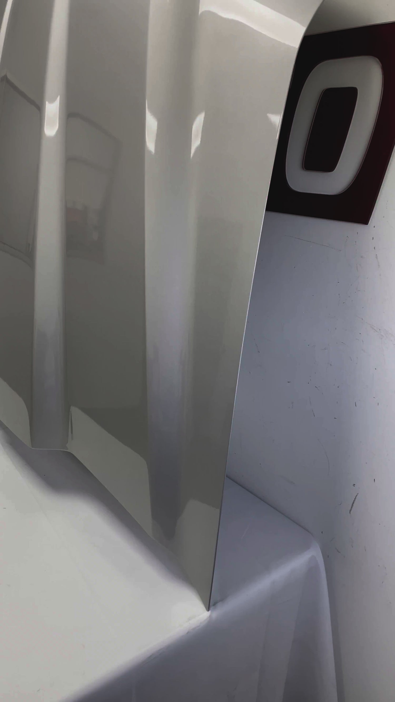 2000-2007 Ford F250 : Cow Induction Hood Painted (Aftermarket)