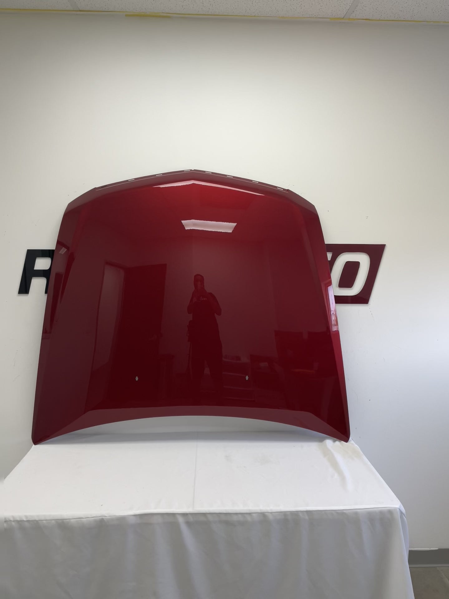 25128 - 2008-2014 Cadillac CTS Hood Painted Crystal Claret Tintcoat (WA505Q)  19354897/22789395/19417144 GM1230383