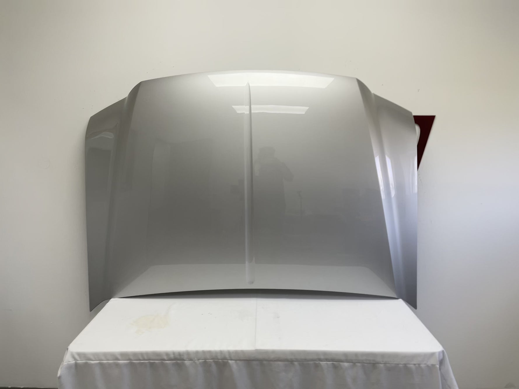 24968 - 2000-2007 Ford Excursion Hood Painted Silver Metallic (YN) 4C3Z16612AA FO1230206/FO1230190