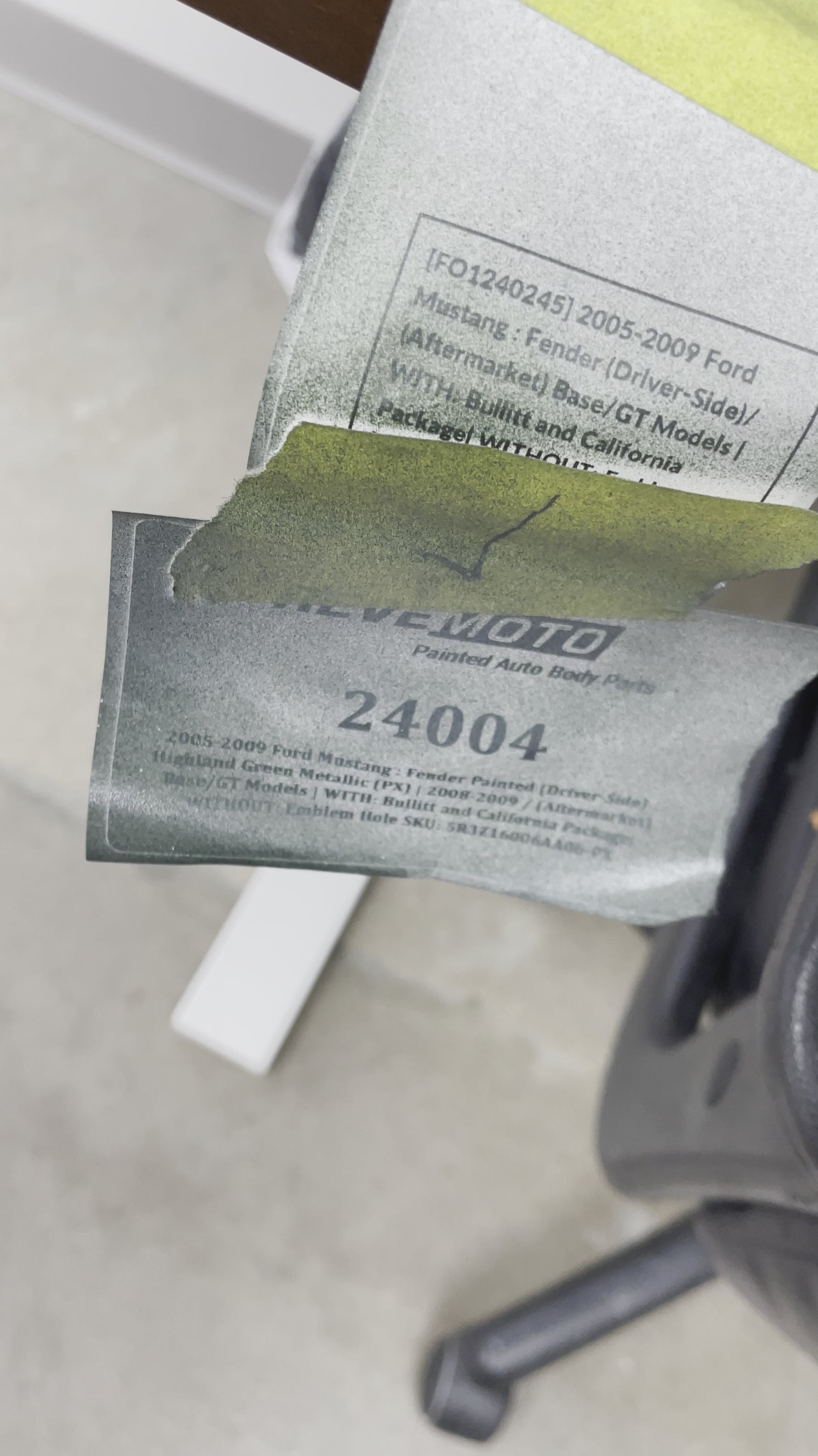 2005-2009 Ford Mustang Fender Painted (Driver-Side) Highland Green Metallic (PX) | 2008-2009 / (Aftermarket) Base/GT Models | WITH: Bullitt and California Package | WITHOUT: Emblem Hole (Left; Driver-Side) GT4Z16006A FO1240295