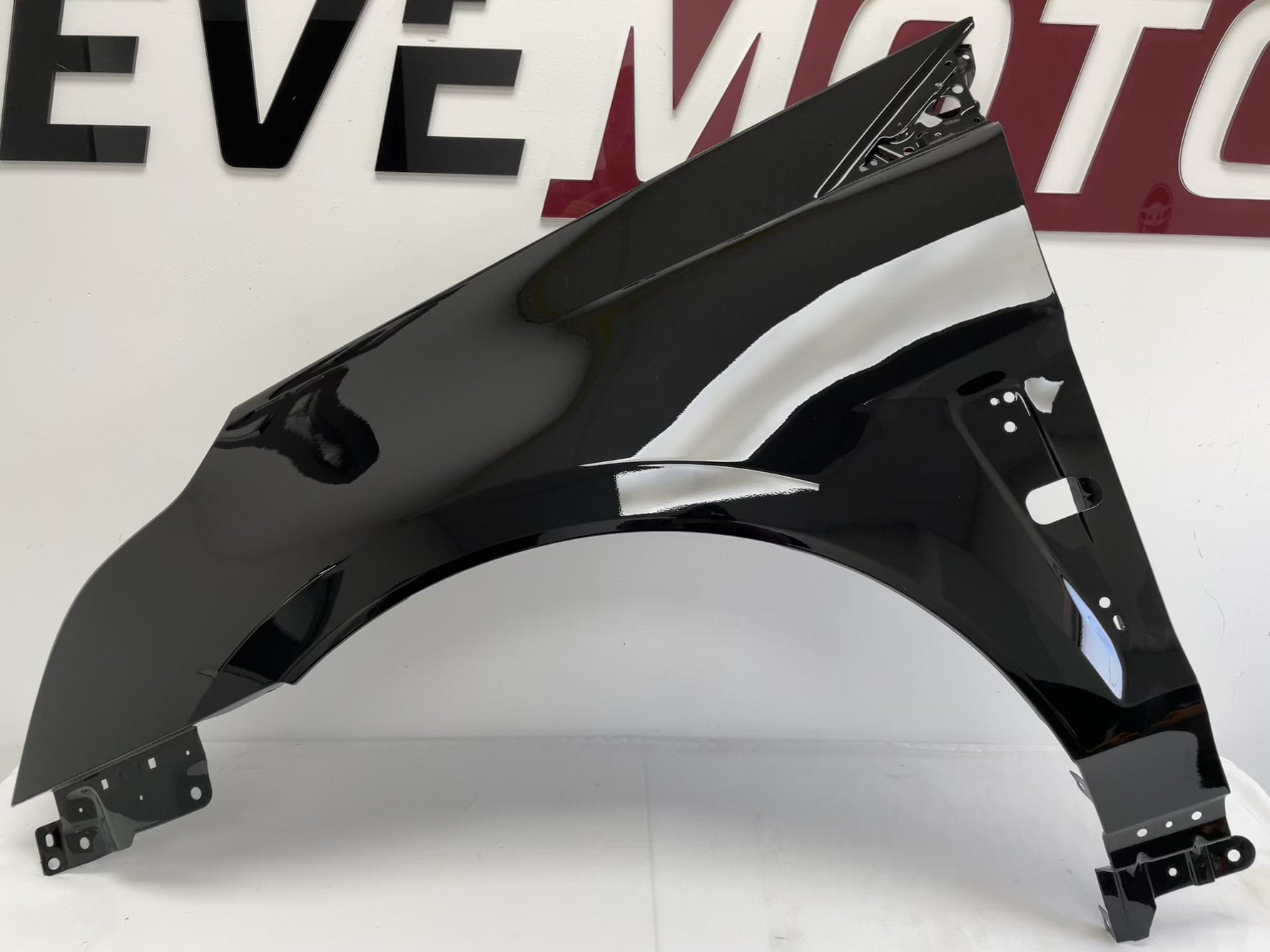 25539 - 2010-2016 Cadillac SRX Fender Painted Left, Driver-Side Black (WA8555) 22860722 GM1240362