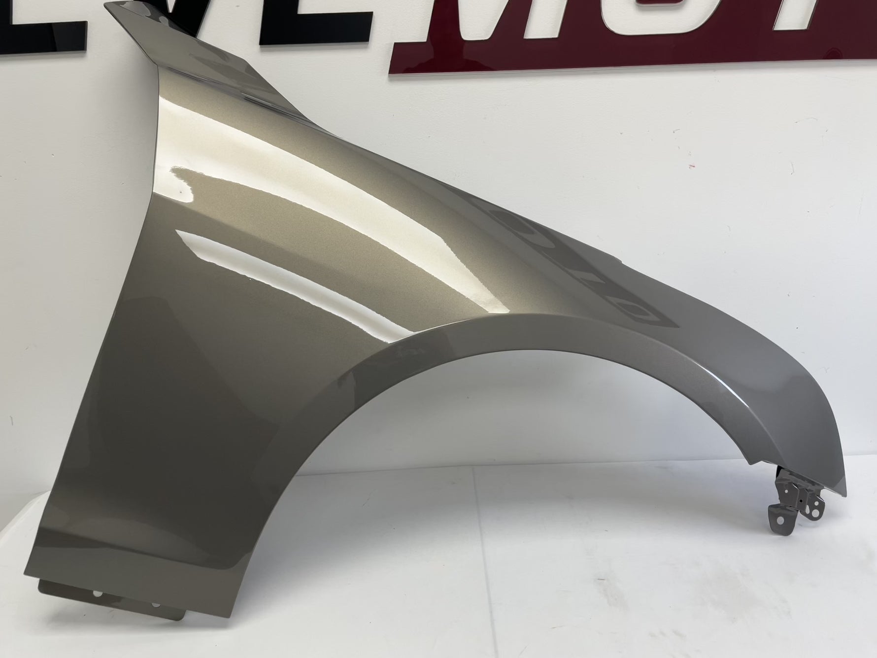 25249 - 2013-2018 Cadillac ATS Fender Painted Right, Passenger-Side Pepperdust Metallic 2 (WA441B) 22762764 GM1241380