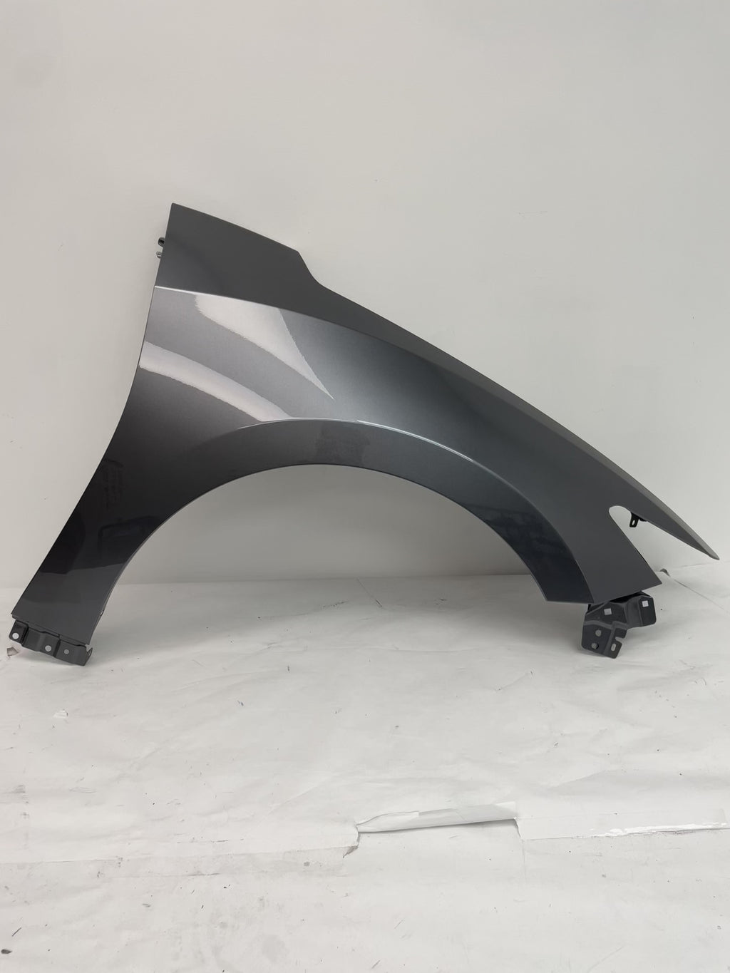 24566 - 2016-2020 Nissan Maxima Fender Painted Right, Passenger Side Gun Metallic (KAD) 631004RA0A 