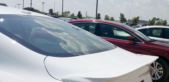 2017 Chrysler 200 : Spoiler Painted